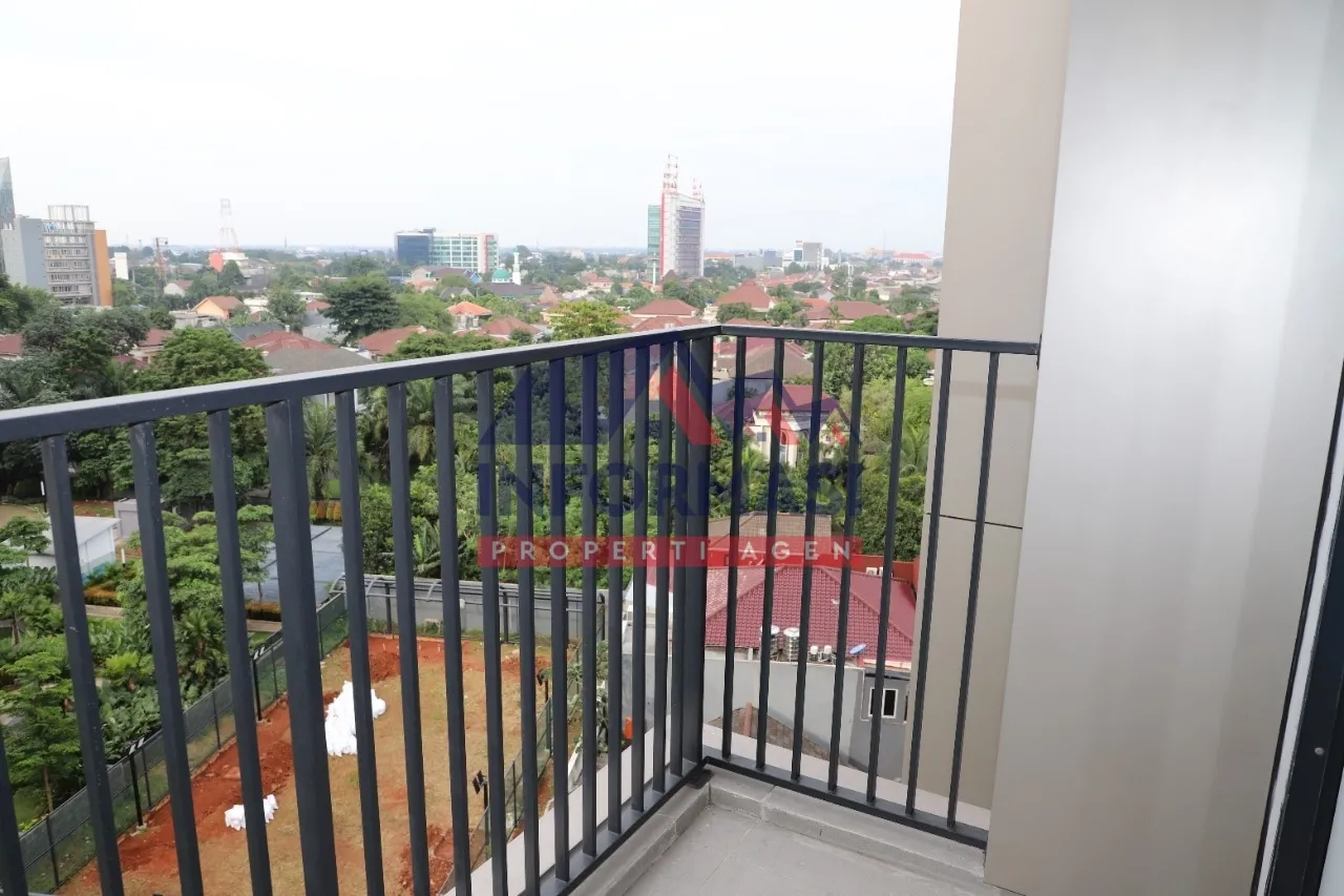 RUMAH 2 LANTAI .POSISI BAGUS DAN DIDALAM CLUSTER