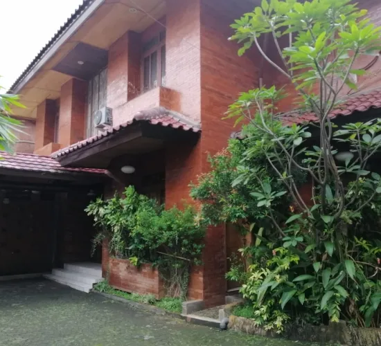 JL ampera raya jaksel , BANGUNAN artistik , lt 1033m2