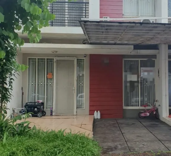 Rumah rapi dan strategis