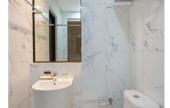 Hotel karawang 4 lantai , 23 kamar , msh aktif