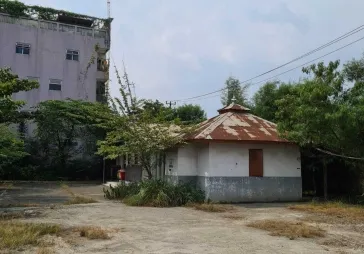 Disewakan gudang dan kantor eksklusif