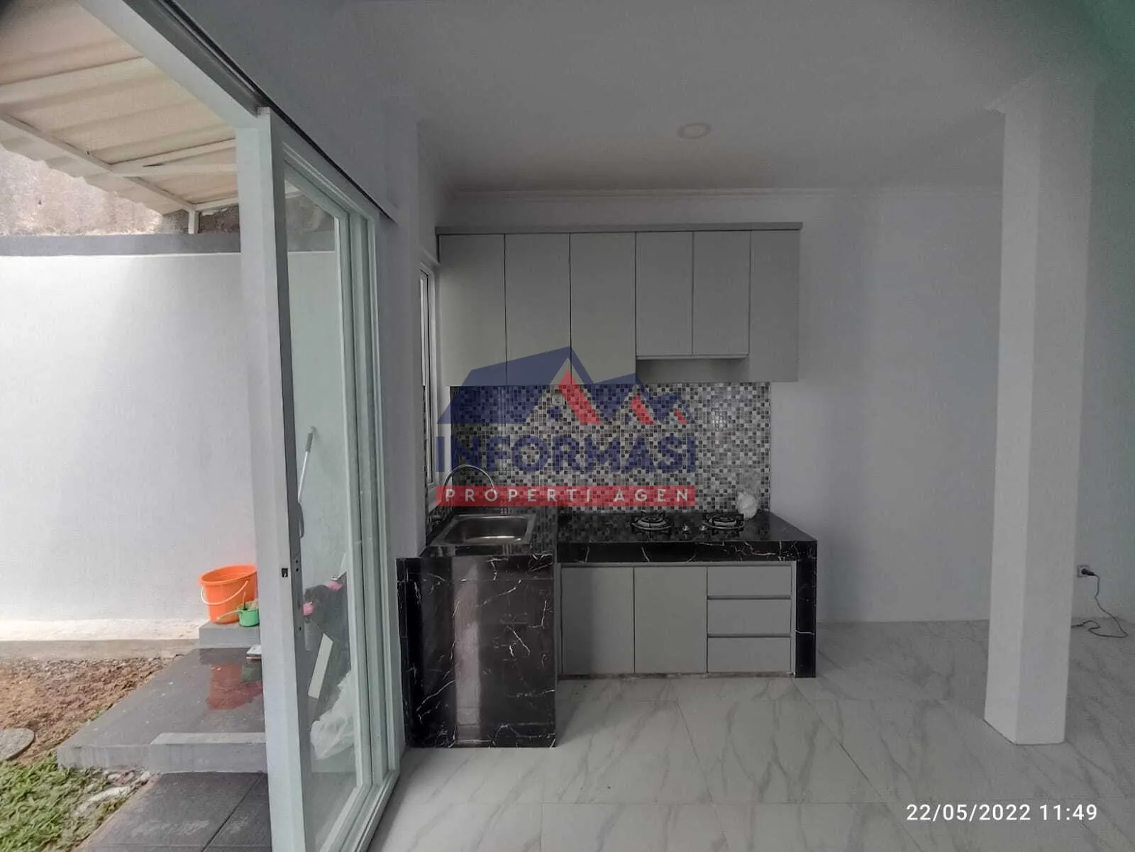 Rumah bagus 2 lantai , 3KT ,3KM ,  2 lantai Full