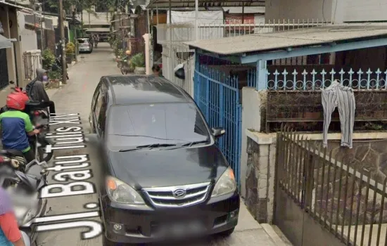 Rumah bangunan tua 1 lantai di Jakarta Pusat