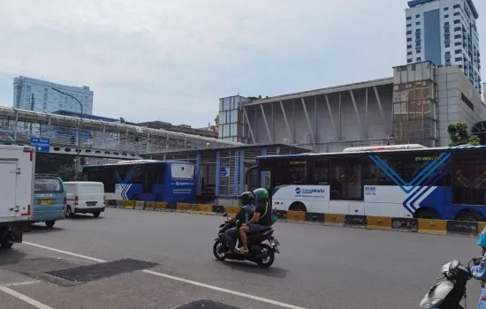 Rukan Gajah Mada- 41/2 Lantai- Siap Pakai