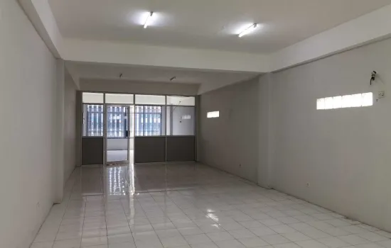 Rukan Gajah Mada- 41/2 Lantai- Siap Pakai