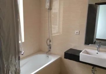 Apt. Aston, Jakarta Utara, Lokasi bagus