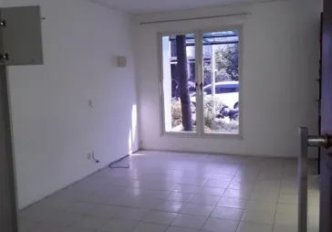 Rumah di Sunrise Garden, Jakbar. Lokasi bagus