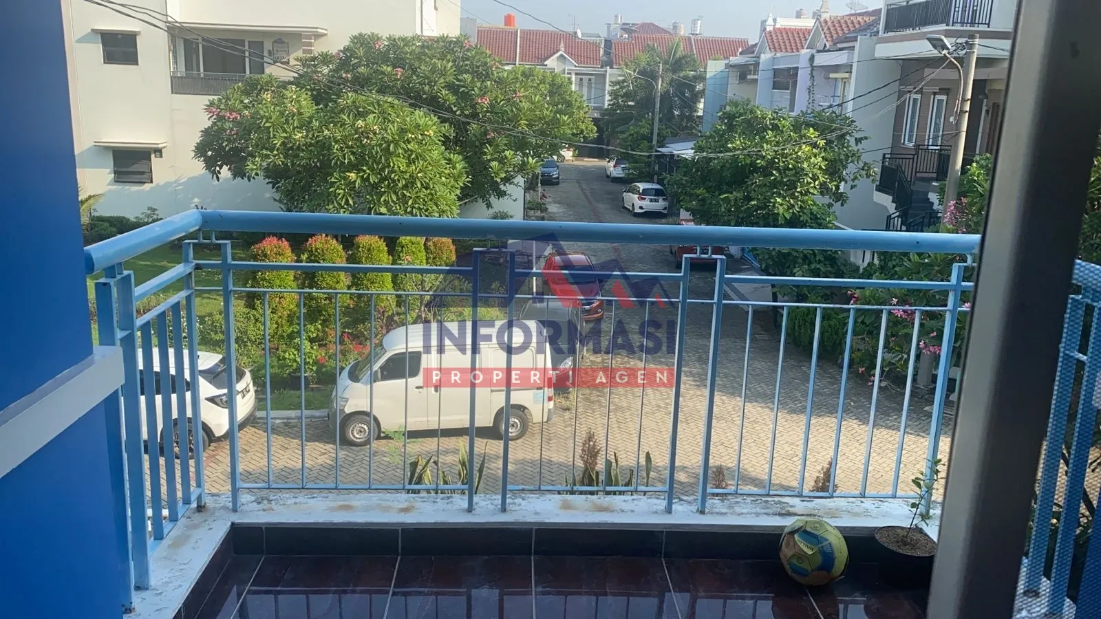 Rumah besar full furnish sudah renovasi