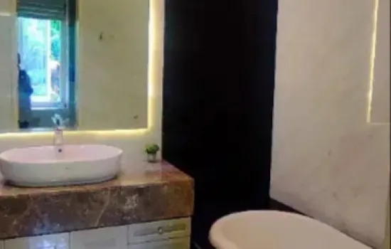 Disewakan rumah bagus di daerah tebet