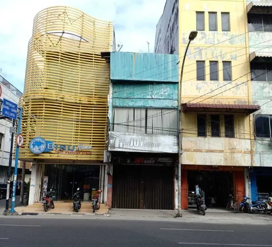 Ruko lokasi strategis, Jl. Asia, Medan