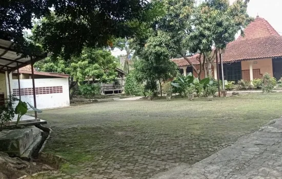 Rumah + Kost hitung tanah @Cibubur, Jak-Tim