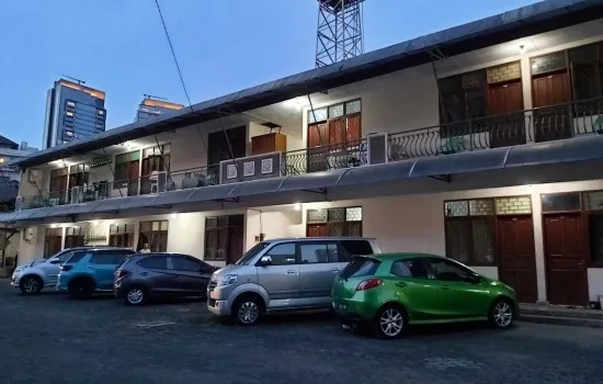 Rumah Kost Strategis Karet Pedurenan Dijual