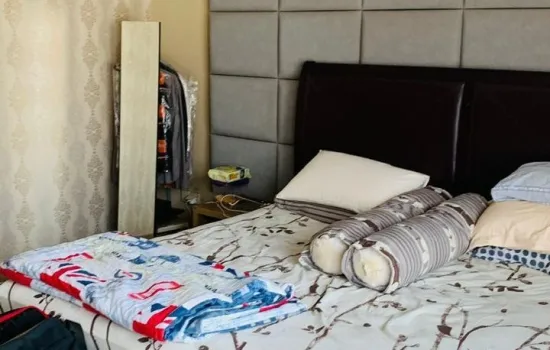 Rumah bagus , 2 lantai , 4 kamar Tidur , 4 kamar mandi Full