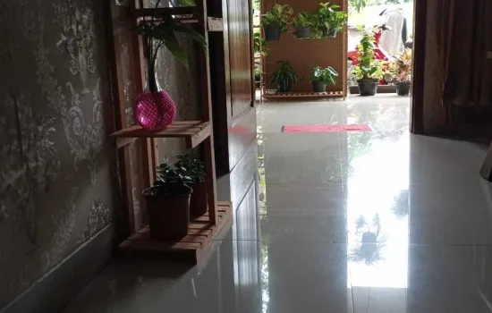 Rumah Strategis Taman Kedoya Indah Dijual Cepat