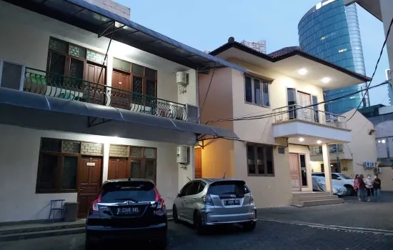 Rumah Kost Strategis Karet Pedurenan Dijual