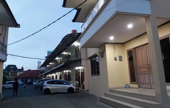 Rumah Kost Strategis Karet Pedurenan Dijual