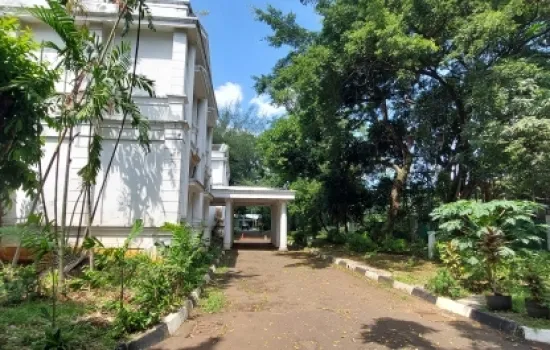 Dijual Rumah dan Fasilitas eks Sekolah Australia