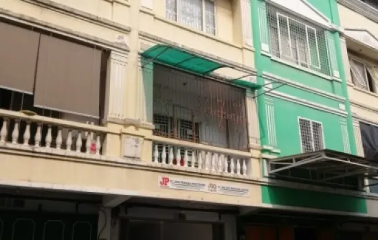 Ruko 4 Lt Gandeng Rapih Siap Usaha Hanya 7M an daerah Angke
