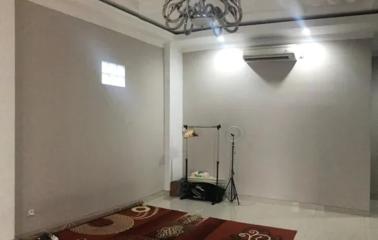 Dijual Rumah Mewah 3 Lantai Berdikari Sukabumi Utara JakBar