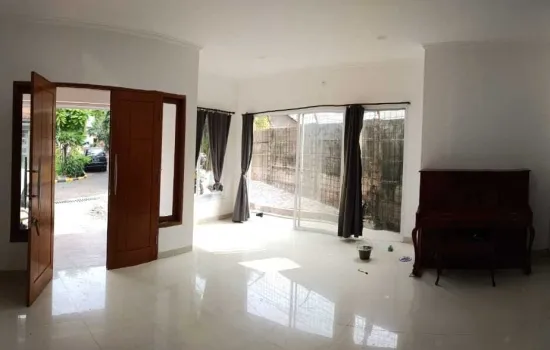 Rumah baru 2lt lippo karawaci utk KOST