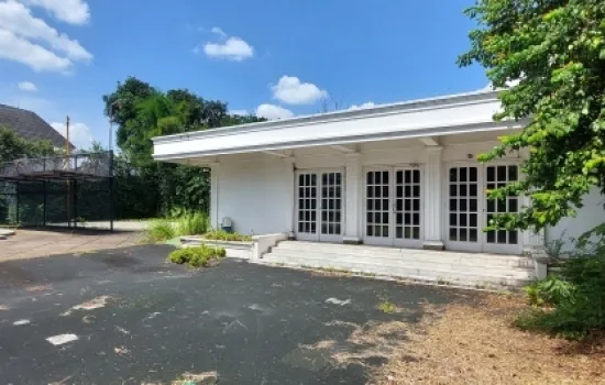 Dijual Rumah dan Fasilitas eks Sekolah Australia