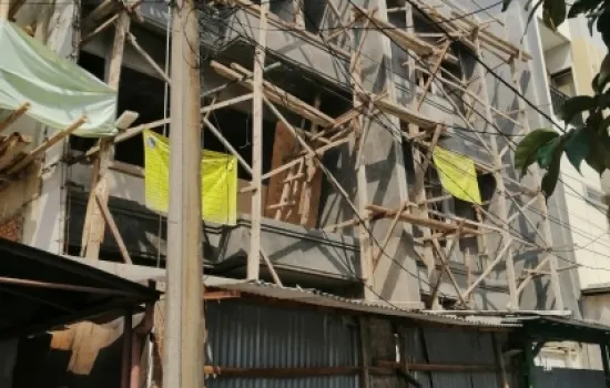 Dijual Rumah Baru Minimalis 3 Lantai Mewah Taman Ratu