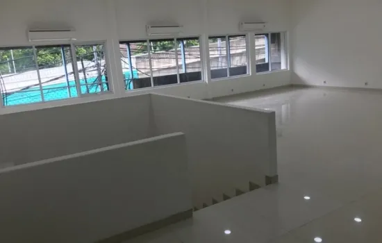 Disewakan Ruko lantai 2 dan 3 Daerah Blok M