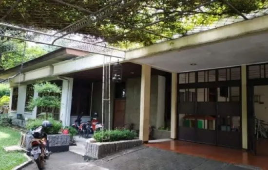 Dijual Rumah Tua Brawijaya Jakarta Selatan