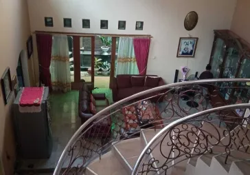 Bangunan kokoh kualitas premium  barat di kav Hankam Joglo