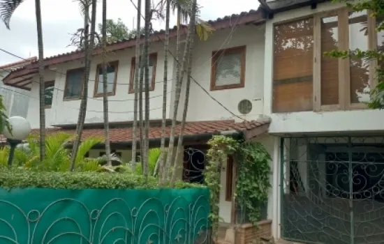 Dijual Rumah Tinggal Luas di Fatmawati ada Swim Pool