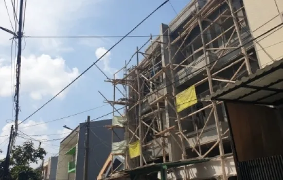 Dijual Rumah Baru Minimalis 3 Lantai Mewah Taman Ratu