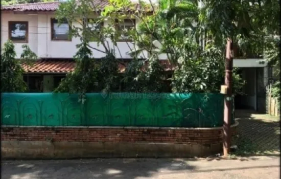 Dijual Rumah Tinggal Luas di Fatmawati ada Swim Pool