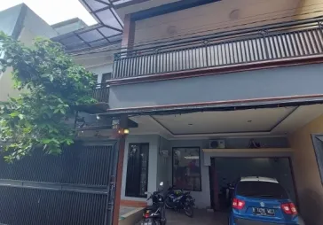 Dijual Rumah Tingkat 2.5 Lantai Meruya