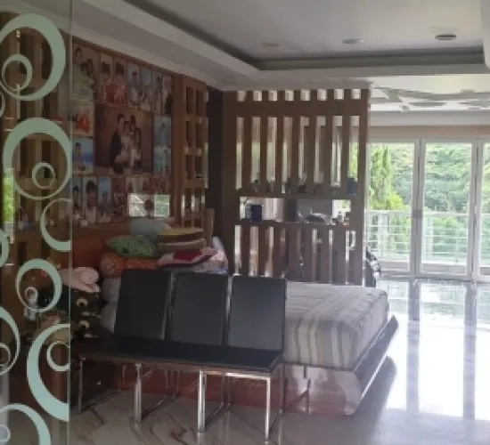 Luxury House At Kemayoran Spring Hill Golf View