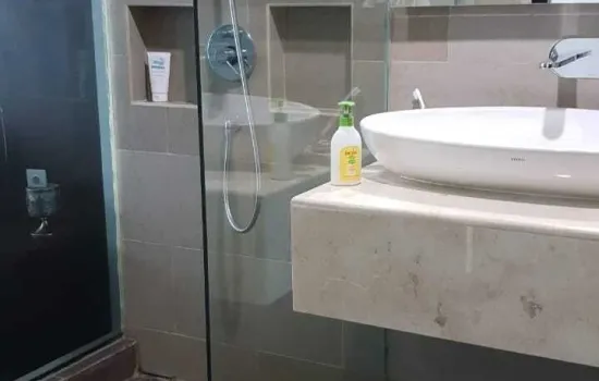 Aparment satu8 rapi siap huni 2 BR f furnish Jakarta barata
