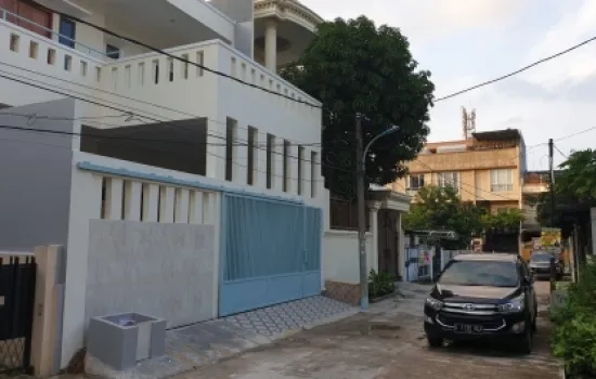 Dijual Rumah Bagus Komplek KFT Taman Palem Cengkareng