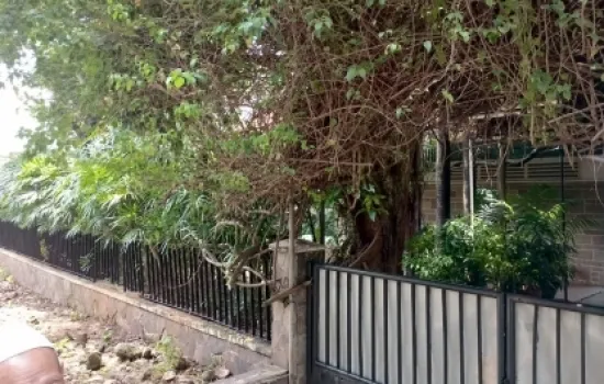 Dijual Rumah Lama Luas Darmawangsa Jakarta Selatan