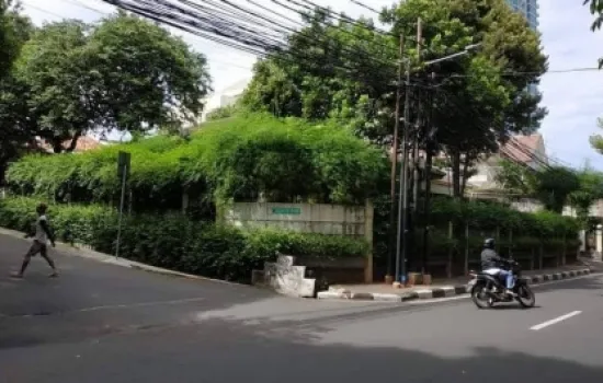Dijual Rumah Tua Brawijaya Jakarta Selatan