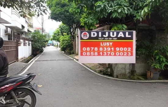 Rumah LT  247 m hoek 3 KT  2 km, shm & Strategis