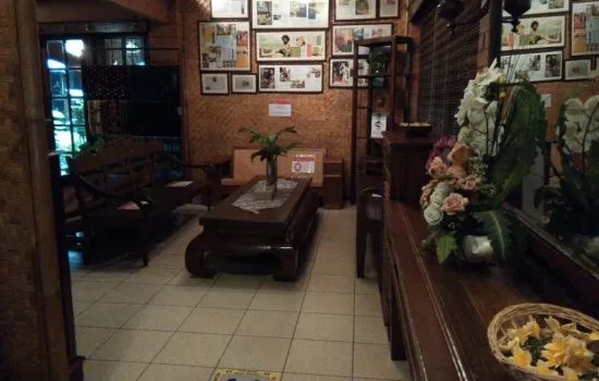 pejaten barat raya , kemang jaksel ex salon