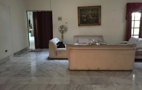 Dijual rumah di Kemanggisan Raya, lokasi strategis