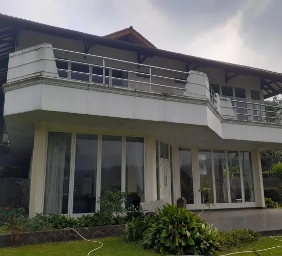 Vila bagus & luas siap huni, Megamendung