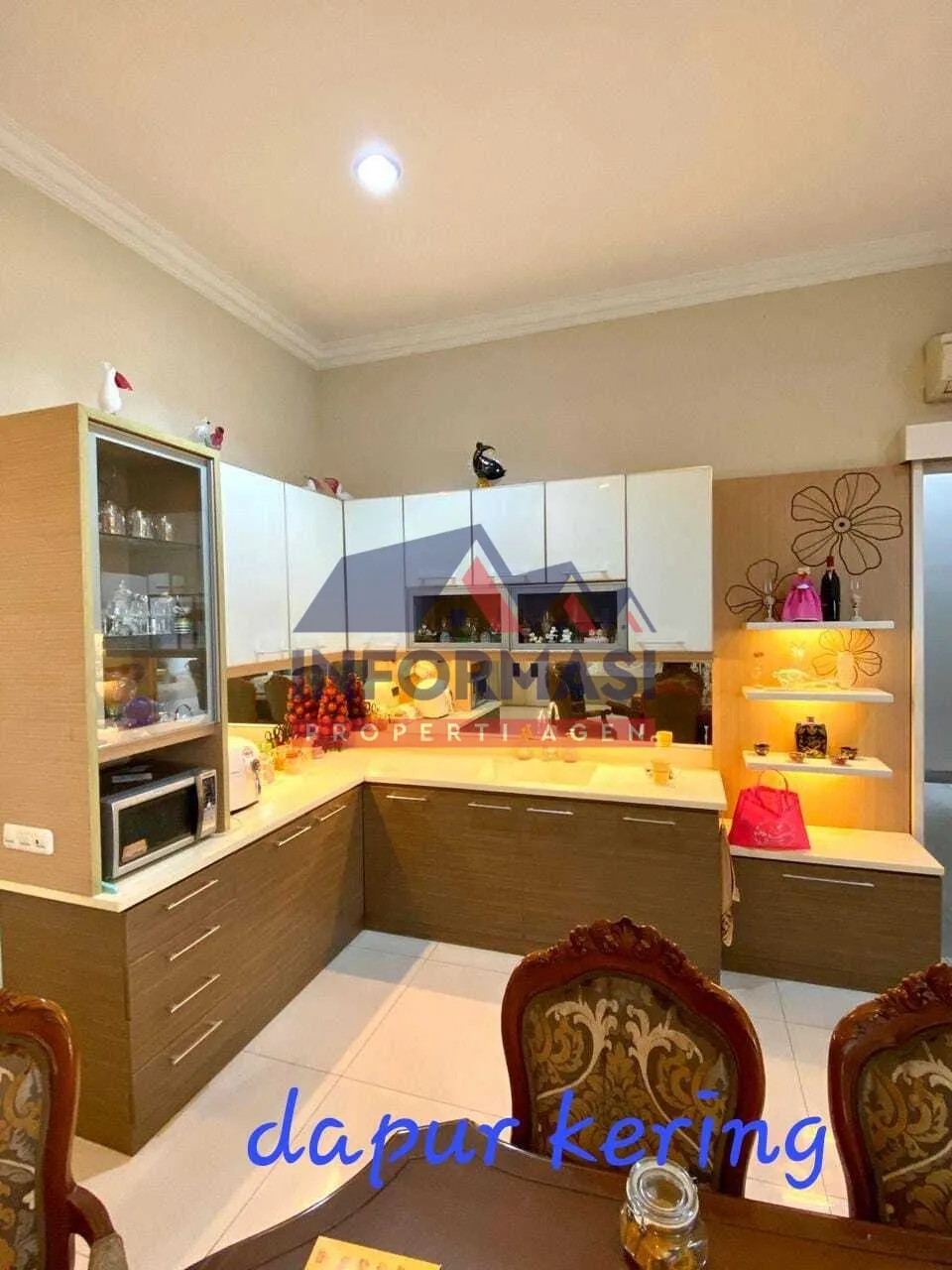 Rumah cantik buat keluarga bonafide