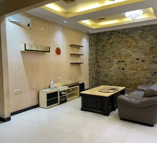 Rumah kamar banyak lokasi aman dan strategis