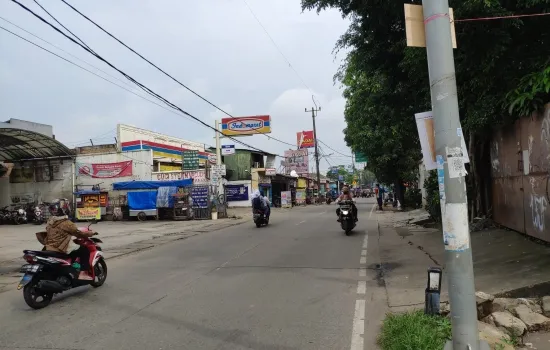 Tanah Berikut 6 Unit Ruko di Srengseng