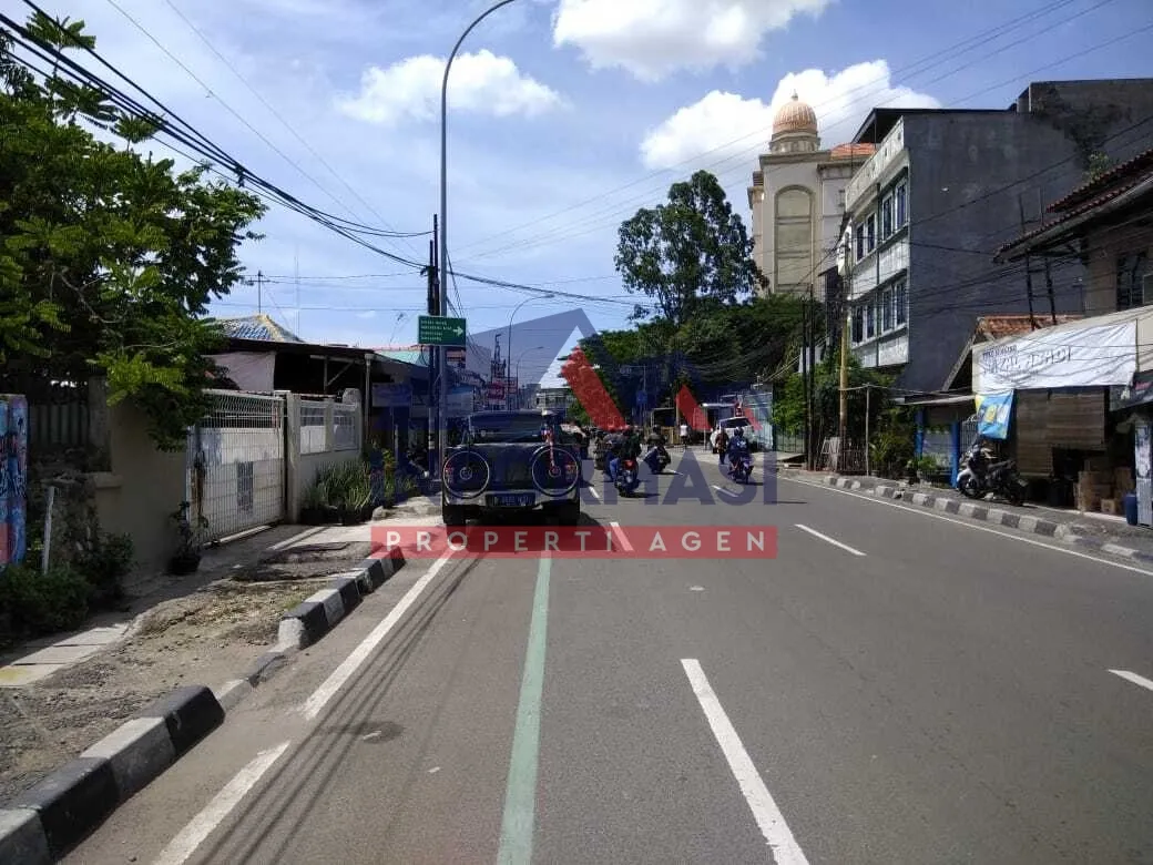 Toko 1 lantai di Jl.Kisamaun 251m2, lokasi jalan besar