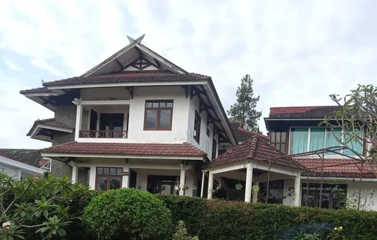 villa bumi cimacan cipanas puncak
