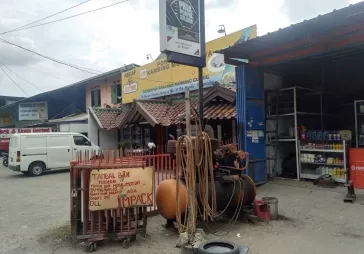 Dua Bidang Tanah berdampingan