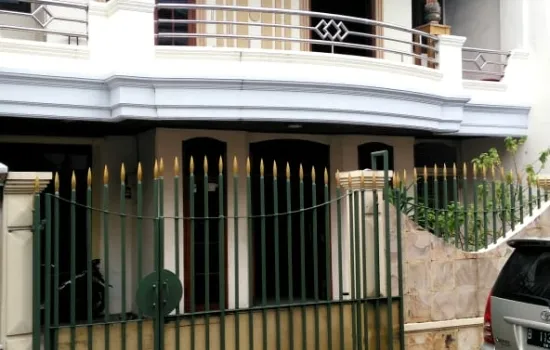 Rumah murah sunter Dijual. Siap huni lt. 162m kt. 5. Km3.