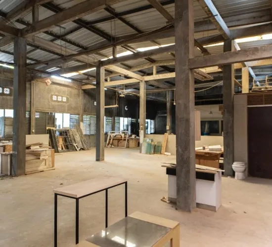 Dijual Workshop Furniture / gudang
